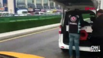 Kadın yolcuyu kolundan tutup aşağı indirmişti! Taksicinin belgesi iptal edildi