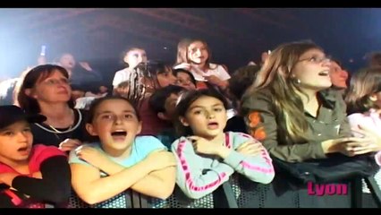 LORIE — LES FANS EN LIVE | (LORIE : LIVE TOUR 2006)