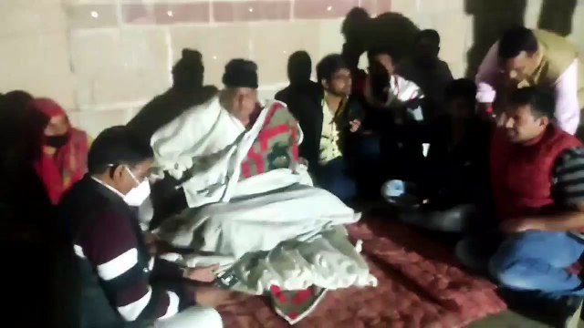 ईडी ऑफिस के बाहर धरने पर बैठे किरोडीलाल, कहा: विधवा को न्याय दिलाकर रहूंगा