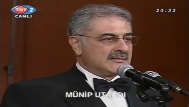 Munip Utandı / Ağlamakla inlemekle ömrüm gelip geçiyor