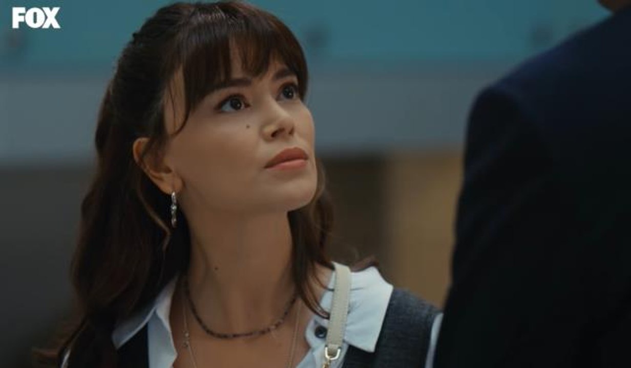 Mahkum Cemre kimdir? Seray Kaya kimdir, kaç yaşında? Mahkum dizisi Avukat Cemre Uysal gerçek adı ne? Dizileri ve filmleri...