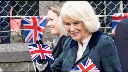Camilla ravagée par les fans de Sussex lors de sa première sortie depuis l'annonce de Queen "S *** s