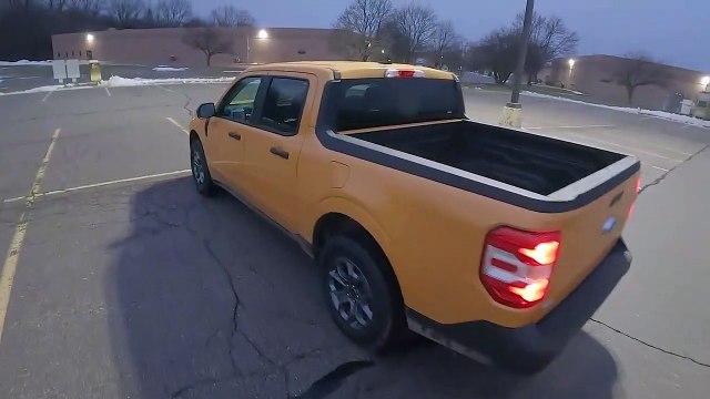 2022 Ford Maverick Hybrid - POV Night Drive (Binaural Audio)