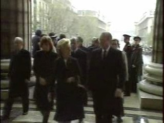 Thierry le luron et décédée nuit du 12 aux 13 11 1986