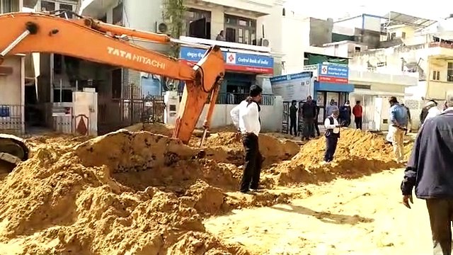 सेन्ट्रल बैक में लूट करने वाले बदमाश चार दिन बाद भी पुलिस गिरफ्त से दूर