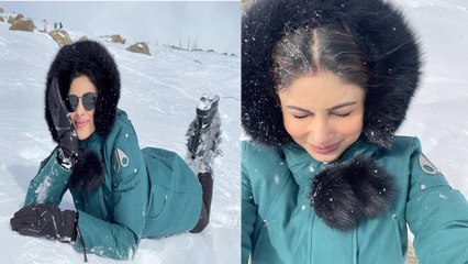 Mouni Roy Kashmir की वादियों में जमकर कर रही मस्ती ये रहा सबूत | Boldsky