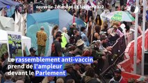 Nouvelle-Zélande: le campement anti-vaccin devant le parlement prend de l'ampleur