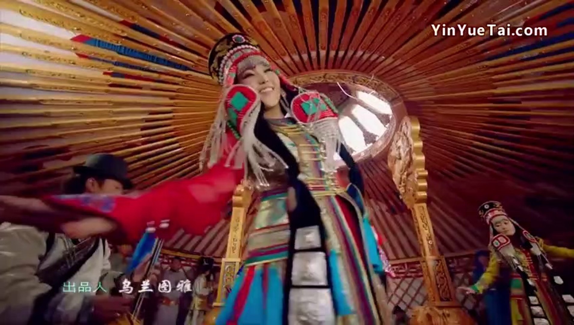 ⁣Chinese folk song -- Look toward Beijing on the Grassland