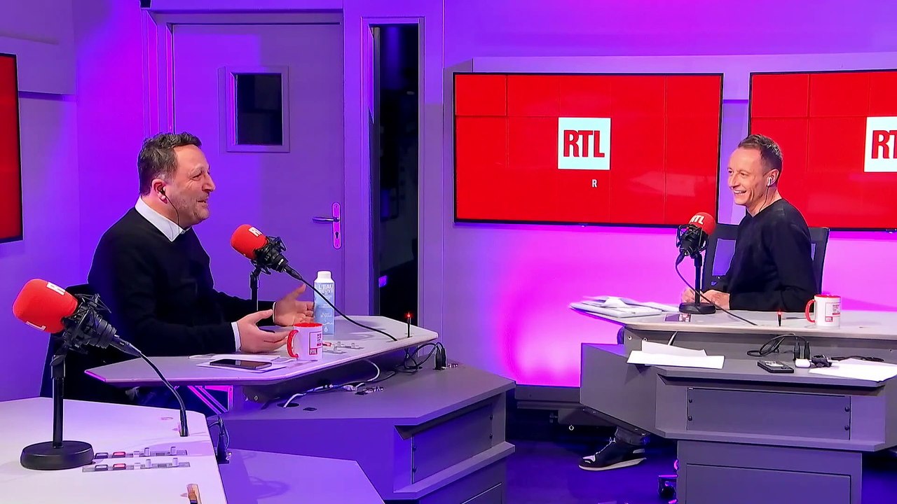 "Je suis un poissard dans ce métier - Sa galère avec Mylène Farmer