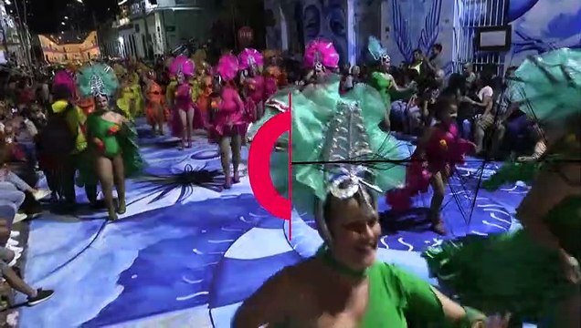 Retour des danses rythmées et costumes flamboyants avec le carnaval de Montevideo