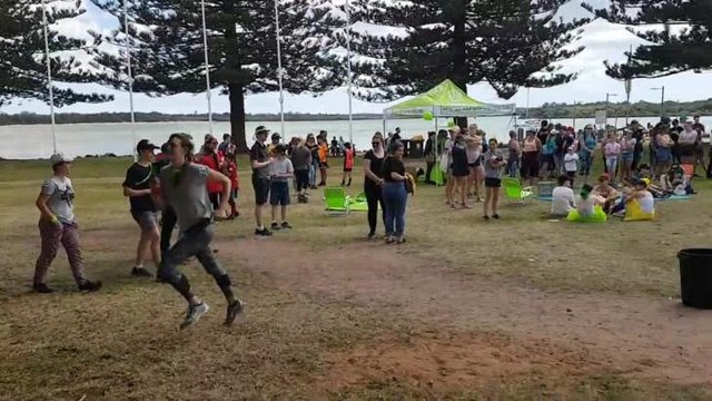 Teams competing in Amazing Race For Your Head Space