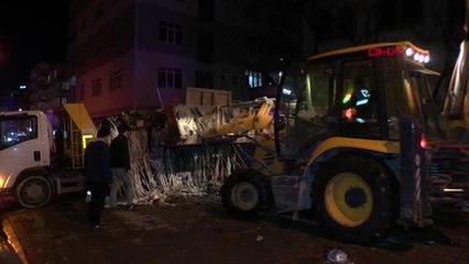 Son dakika! GÜNGÖREN'DE ÇIKAN YANGINDA 4 İŞÇİ HAYATINI KAYBETTİ