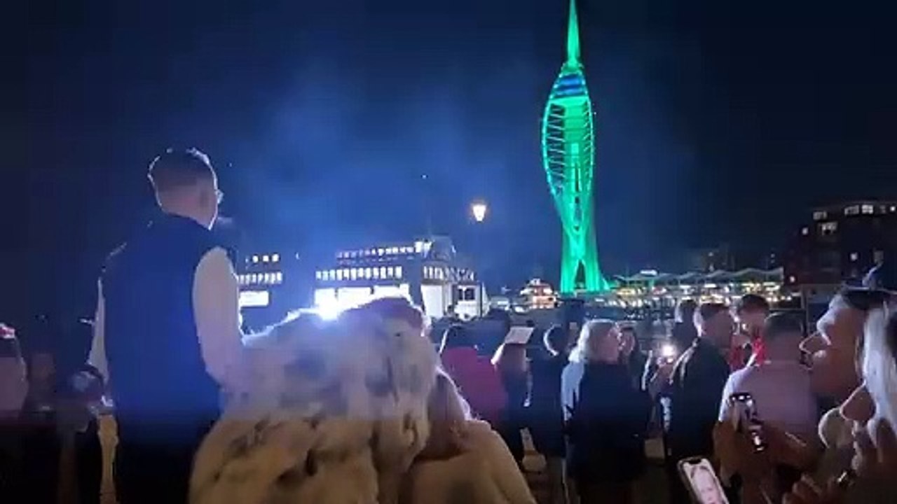 Gender reveal has Portsmouth landmark Spinnaker Tower flash pink and blue as part of triple surprise for Copnor mum