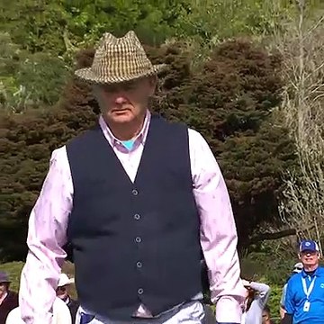 Bill Murray réalise un putt sans regarder