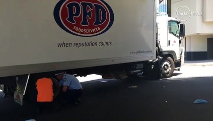 Truck stuck under Queanbeyan Bridge