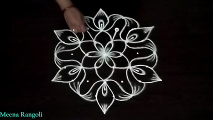 flower rangoli design with 7 dots - new flower kolam - simple flower rangoli designs - rangoli with dots