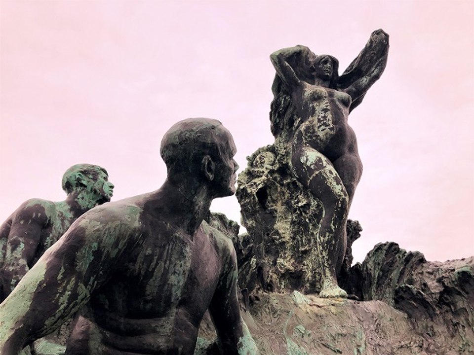 Qui a tiré sur les statues du musée des Beaux-Arts de Tournai ?