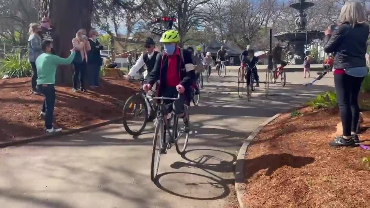 The Tweed Ride launches at Junction Arts Festival -  September 2021 - The Examiner