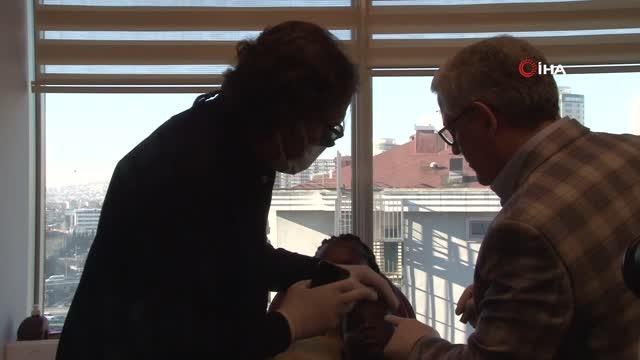 Üvey annesi tarafından asitle gözü yakılan çocuk, tedavi için Türkiye'ye getirildi- Görme yetisini kaybeden Afrikalı çocuk, şifayı Türkiye'de bulacak