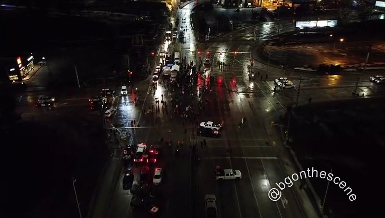 Border Blocked at Ambassador Bridge for Fifth Night as Freedom Convoy Protest Continues