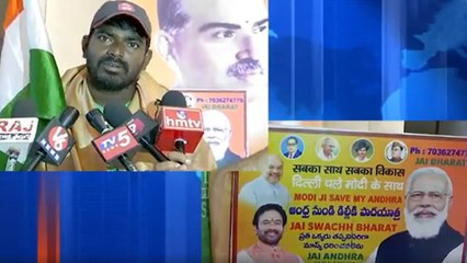 Vijayawada నుండి Delhi కి పాదయాత్ర చేపట్టిన Srikakulam యువకుడు  | Oneindia Telugu