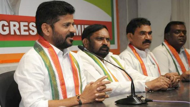 Revanth Reddy Slams TRS Silence Over PM Modi's Comments | Oneindia Telugu