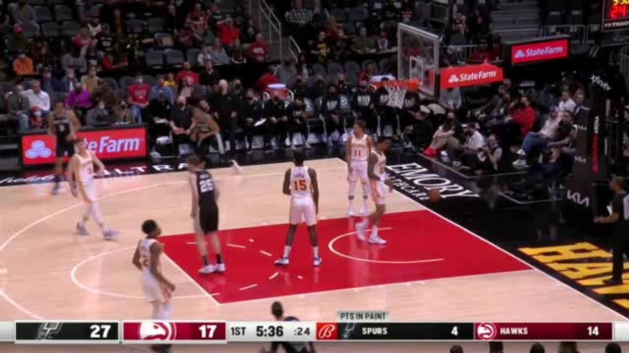 Murray triple-double leads Spurs to win over Hawks
