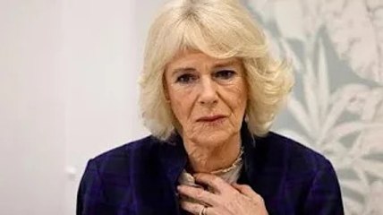 Camilla Covid craint d'être abattue alors que la duchesse est négative après avoir rencontré des diz