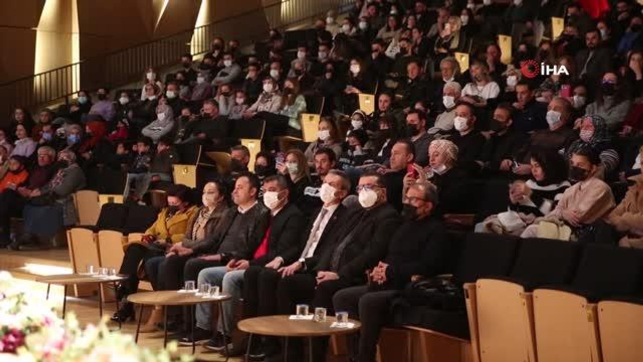 Bağlama atölyesinden türkü ziyafeti