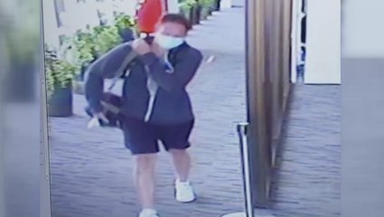 ออกหมายจับ 2 ผู้ต้องหา บุกยิง ”จิมมี่ ซิง ซานดู” เสียชีวิตคาวิลล่าหรู