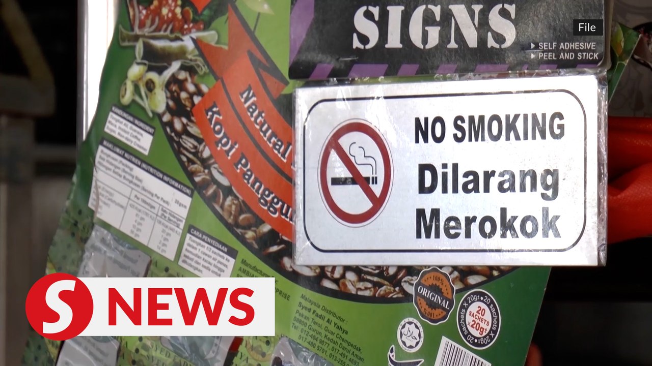 Khairy: Enforcement at eateries necessary, as smokers continue to flout smoking law