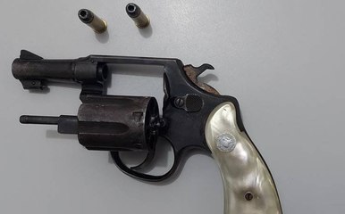 Acusados de atirar em homem durante assalto em Sousa são presos