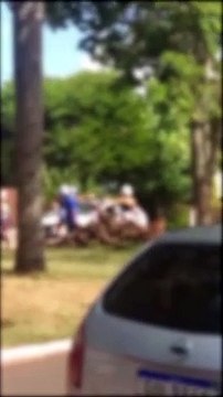 Moradoras de Mariluz brigam no meio da rua após furto de celular e vídeo repercute na web