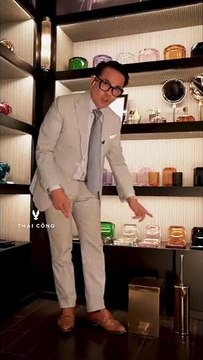 Clip: Thái Công khoe dụng cụ nhà vệ sinh đắt đỏ, riêng chổi cọ bồn cầu đã bằng chiếc điện thoại