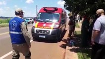 Colisão entre carro e moto deixa uma pessoa ferida na Avenida das Pombas