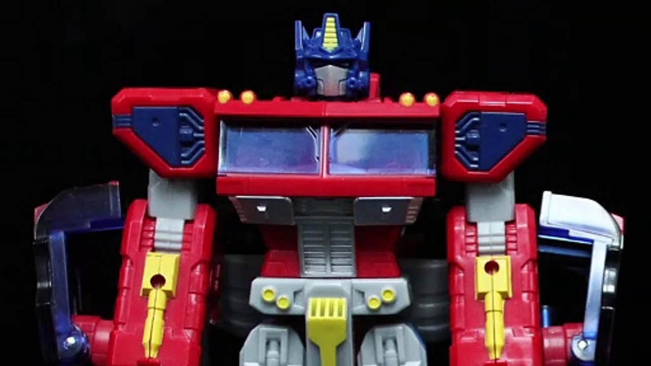 Transformers - "Classics" Optimus Prime [Voyager] Review