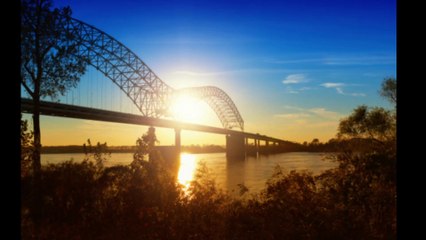 Sittin On the Banks of the Mississippi Dr. Robert Ownby