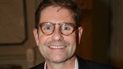 GALA VIDÉO - Le Dr. Gérald Kierzek cash sur son rôle de consultant : “Être médecin, c’est faire de la communication”