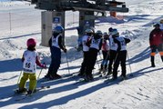 Sivas Cumhuriyet Üniversitesinden 48. yıla özel kayak turnuvası
