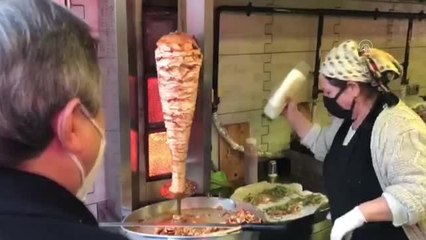 CHP Genel Başkan Yardımcısı Torun, esnafı ziyaret etti