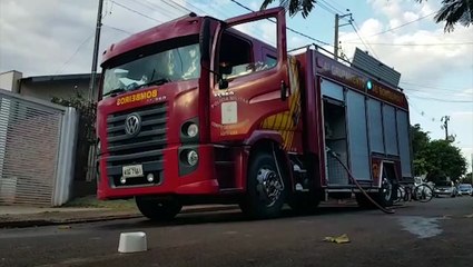 Corpo de Bombeiros controla princípio de incêndio em edificação no Esmeralda