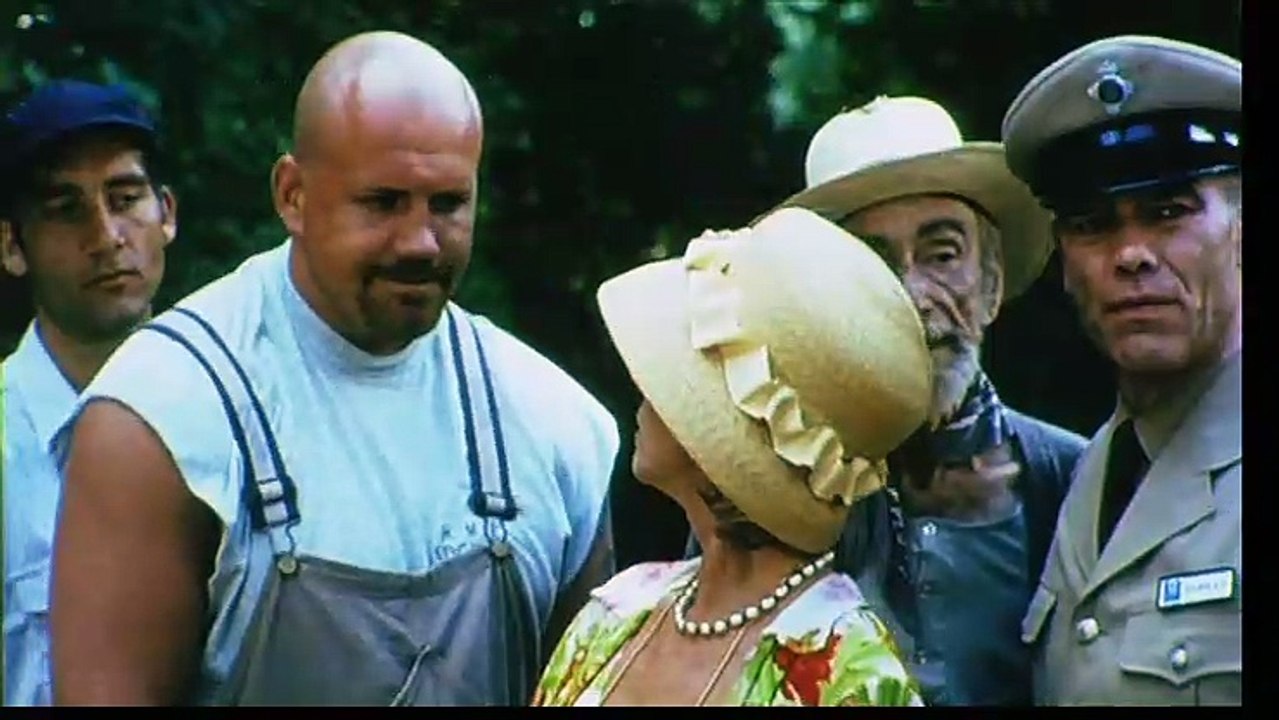 Flower Power (Como una regadera) - Tráiler español