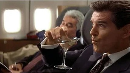 007 La morte può attendere trama e anticipazioni del film in onda questa sera, 12 febbraio, su Rete