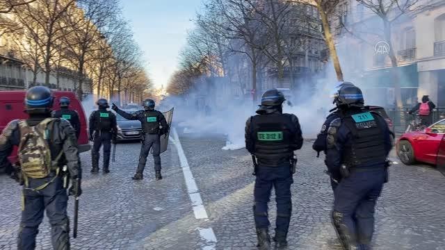 Özgürlük Konvoyu nun Paris'e girişini engellemek için sıkı tedbirler alındı - Polis müdahalesi