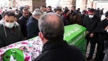 Bursa'da polis memuru eski eşinin öldürdüğü Yasemin öğretmen toprağa verildi