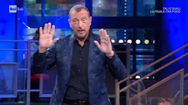 Soliti Ignoti, finale con beffa per Anna Falchi ospite stasera Amadeus Incredibile! Aveva notato 10