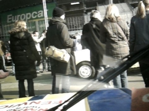4L trophy 2008, le départ au stade de france