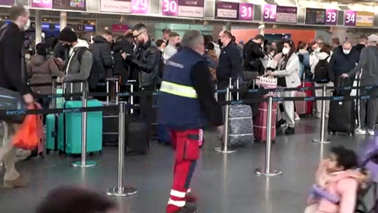 Erste Airlines stoppen Flüge in die Ukraine