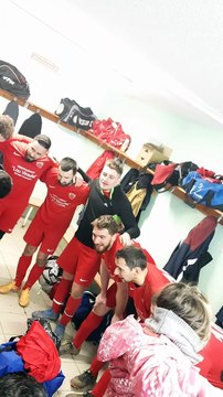 LE VESTIAIRE DE L'AS DU PIC APRÈS LA VICTOIRE 2/0 FACE À DAVEZIEUX