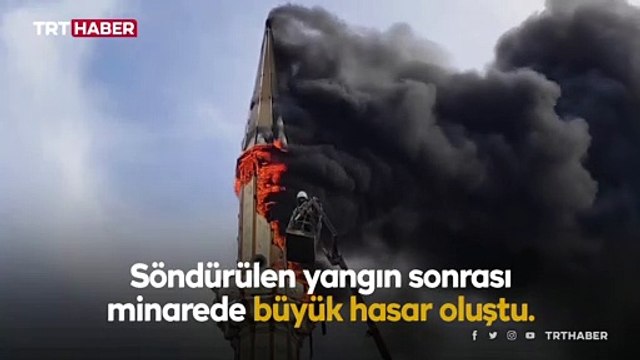 Tadilat gören caminin minaresi alev aldı